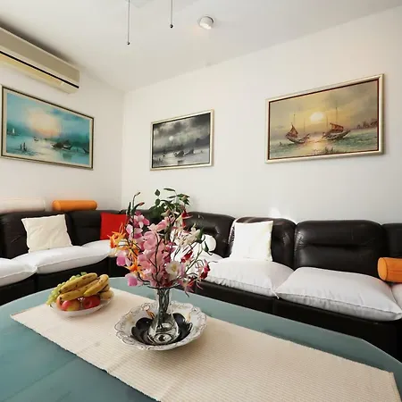 Riva Apartament